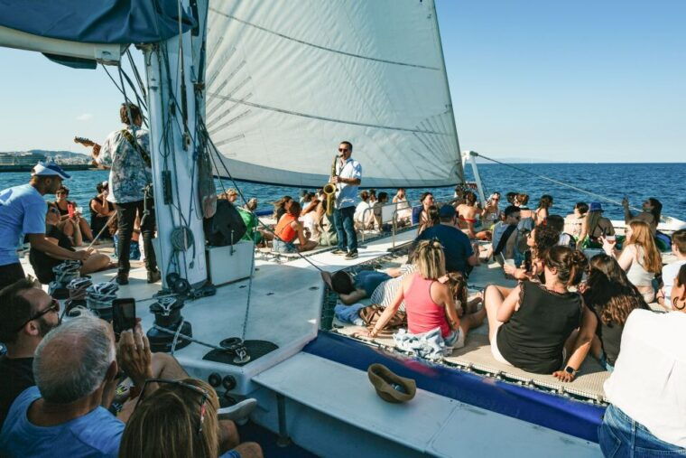 barcelona-sunset-catamaran-cruise-with-live-music