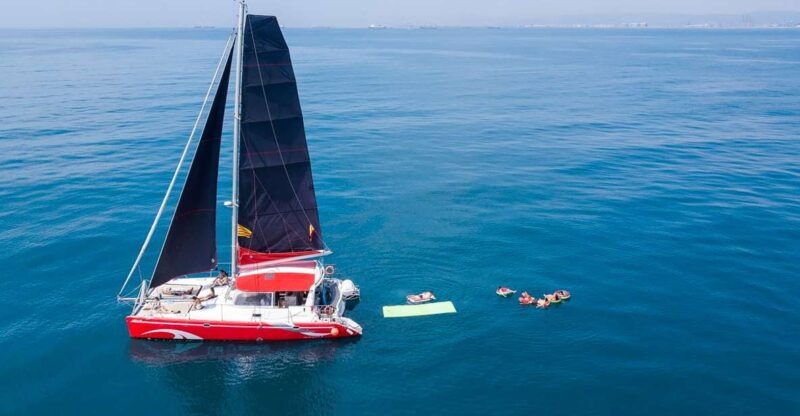 barcelona-sunset-or-day-catamaran-cruise-with-tapa-drink