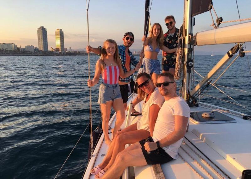 barcelona-sunset-sailboat-cruise-with-open-bar