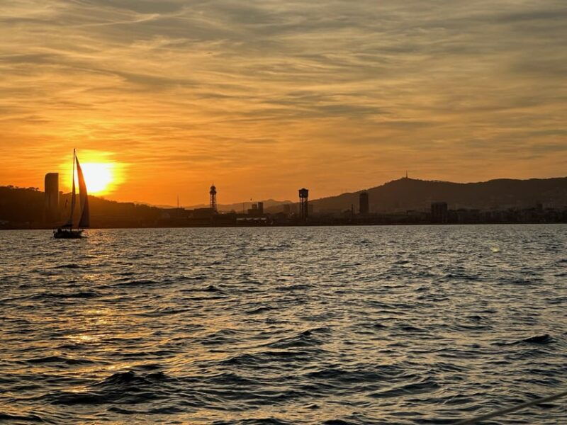 barcelona-sunset-sailboat-cruise-with-open-bar