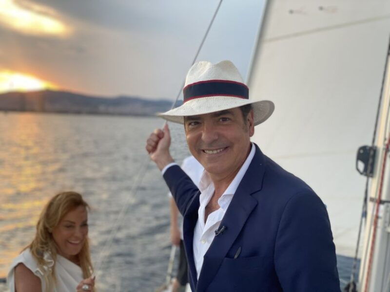 barcelona-sunset-sailing-tour-with-open-bar-snacks