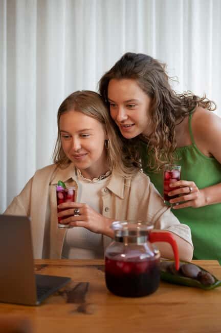 Barcelona: Sunset Sangria Tasting, Rooftop Views, and Snacks - Why This Tour Stands Out