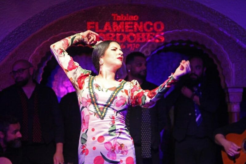 barcelona-tablao-flamenco-cordobes-show-and-drink-in-rambla