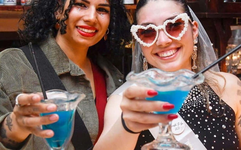Barcelona Tapas Tastings Food Crawl Walking Tour & VIP Entry - Who Should Book This Tour?