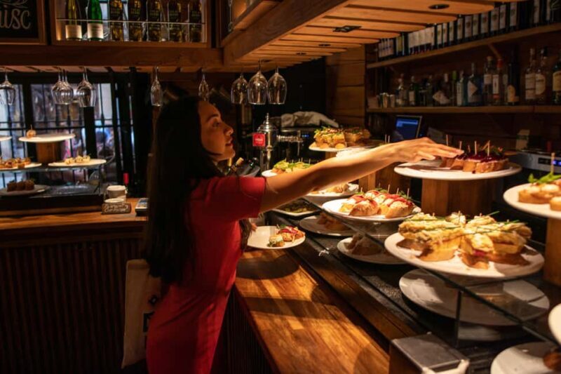 Barcelona Tapas Tour, Taverns, History & Local Culture - Exploring the Itinerary: What to Expect on the Tour