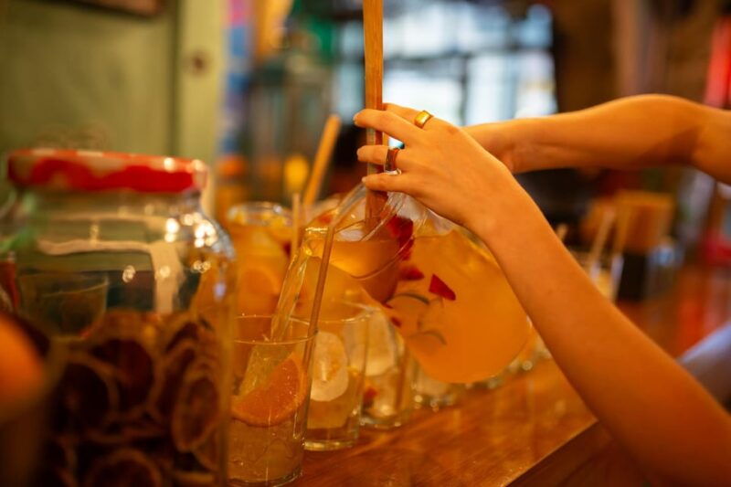 barcelona-tapas-tour-with-food-tastings-and-drinks