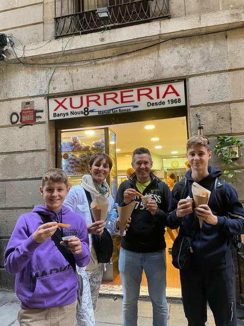 barcelona-tapas-walking-tour-and-sailing-on-catamaram