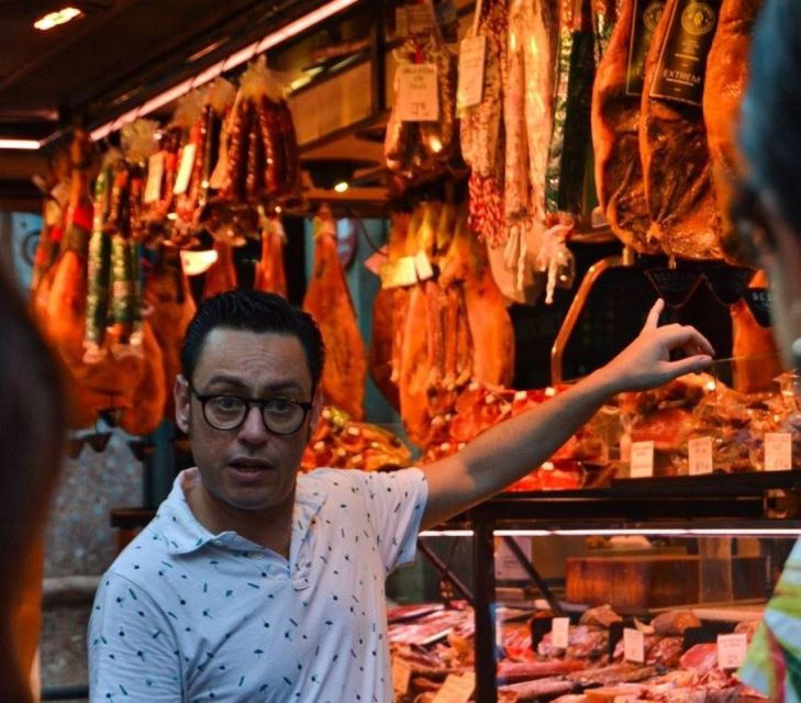 barcelona-tapas-walking-tour-with-food-wine-and-history