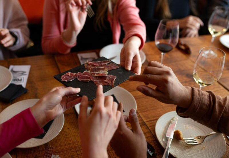 barcelona-the-born-food-walking-tour-with-tapas-and-drinks