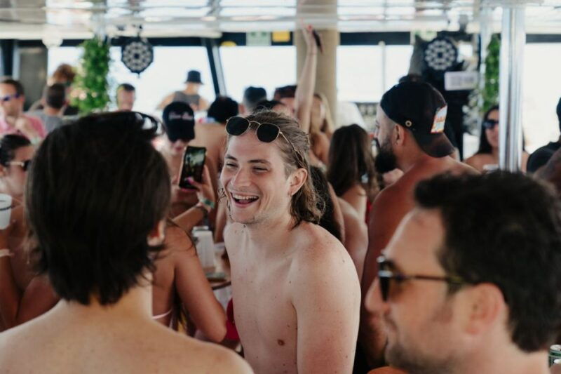 barcelona-the-original-barcelona-boat-party