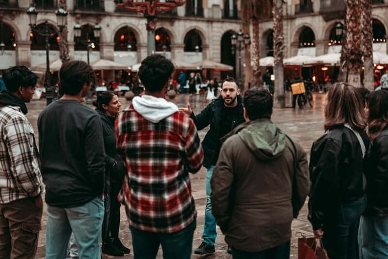 Barcelona: Tipsy Tapas & History Tour in the Gothic Quarter - What makes this tour stand out?