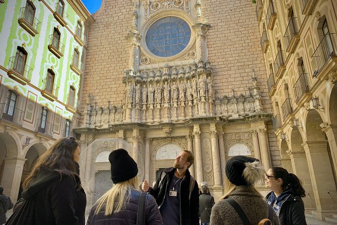 barcelona-to-montserrat-guided-tour-return-bus-transfers