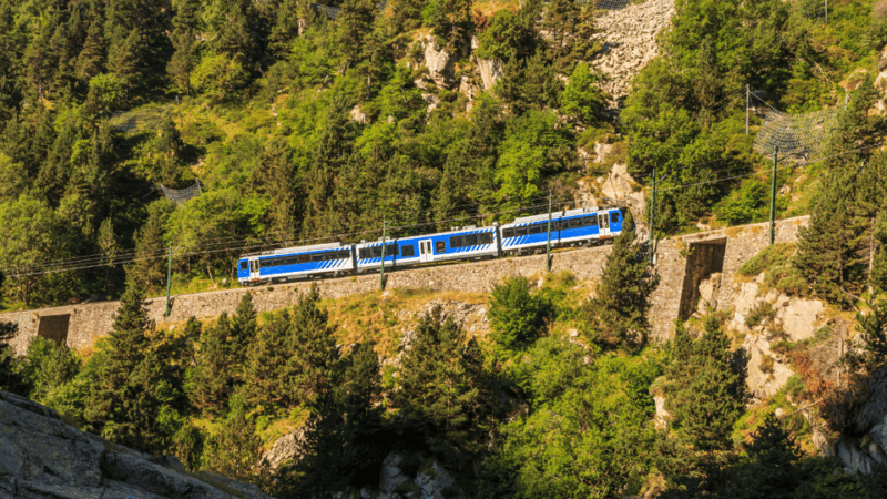 barcelona-to-vall-de-nuria-pyrenees-mountain-wander-tour