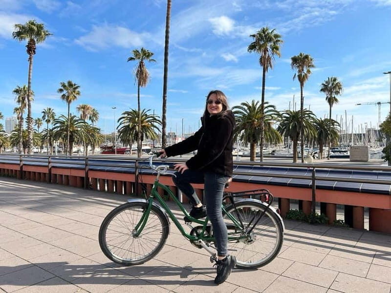 Barcelona: Top Sights by Bike Tour - Arc de Triomf and Secret Spot
