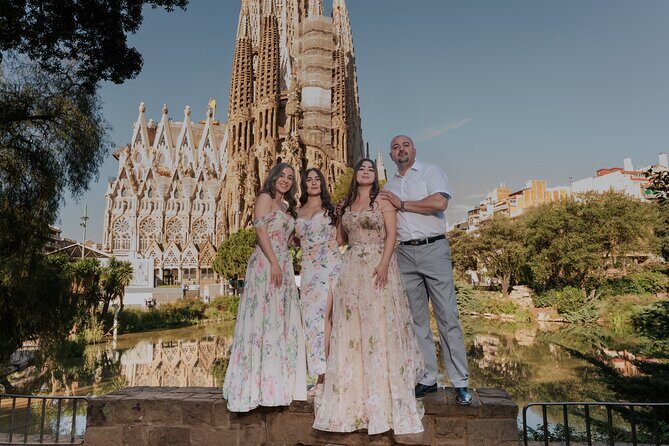 Barcelona Tourist Photoshoot - Who Is This Tour Best For?