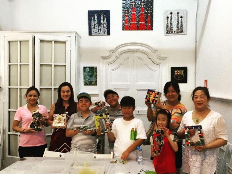 barcelona-trencadis-mosaic-class-learn-gaudis-technique