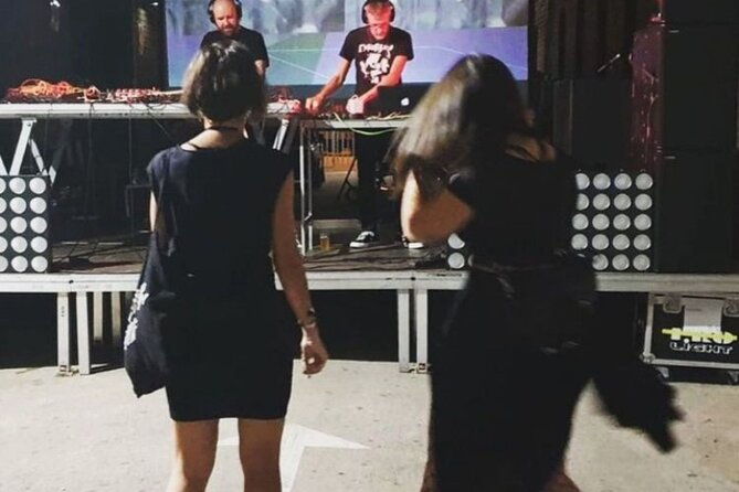 barcelona-underground-clubbing-experience-with-locals