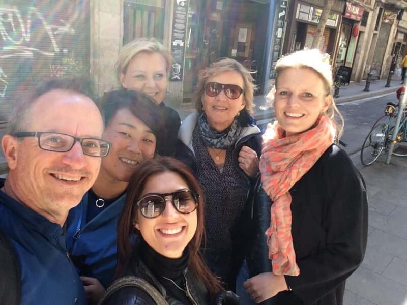Barcelona Unlocked: Private Guided Experience - Iconic Squares and Scenic Views