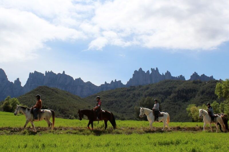 barcelona-walking-and-horse-riding-day-trip-in-montserrat