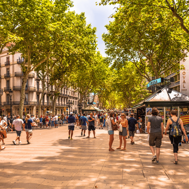barcelona-walking-tour-of-the-gothic-quarter-and-boat-ride