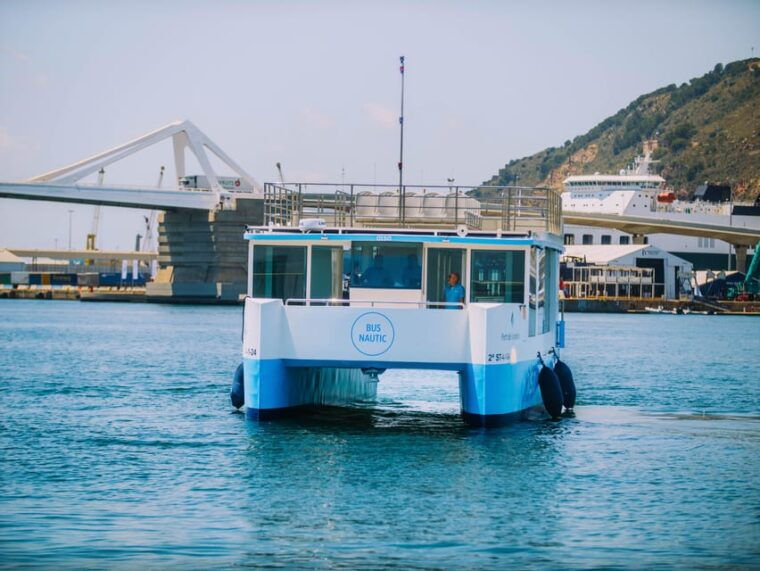 barcelona-walking-tour-of-the-gothic-quarter-and-boat-ride