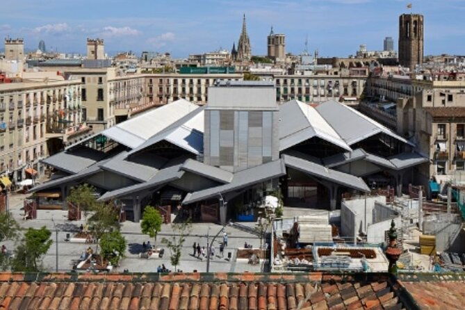 barcelona-walking-tour-old-towns-hidden-gems