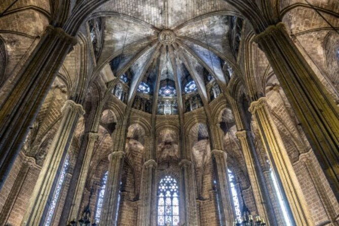 barcelona-walking-tour-old-towns-hidden-gems