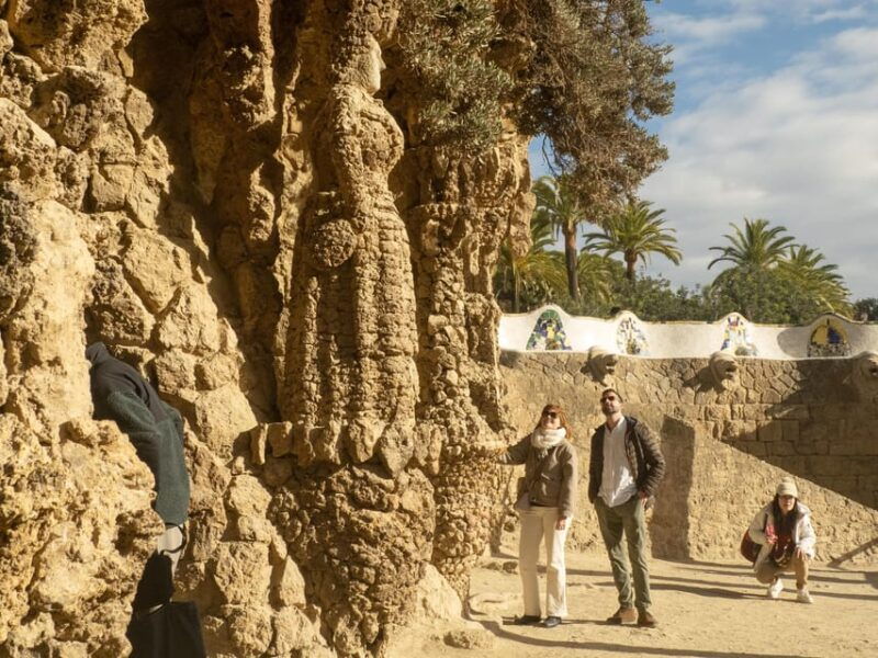 barcelonagaudi-in-1-day-sagrada-familia-parc-guell-more