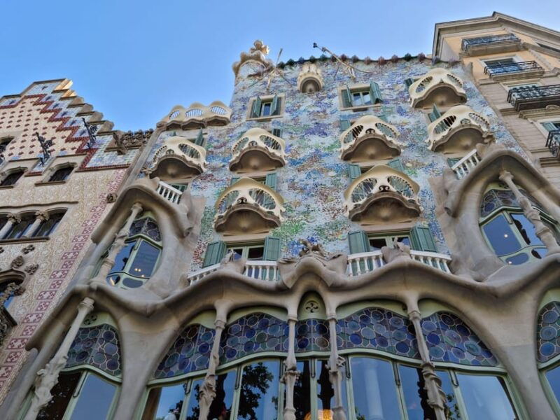 barcelonapass-with-casa-battlo-casa-mila-teleferic-more
