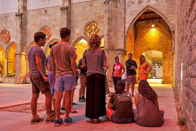 barcelonas-dark-history-night-tour