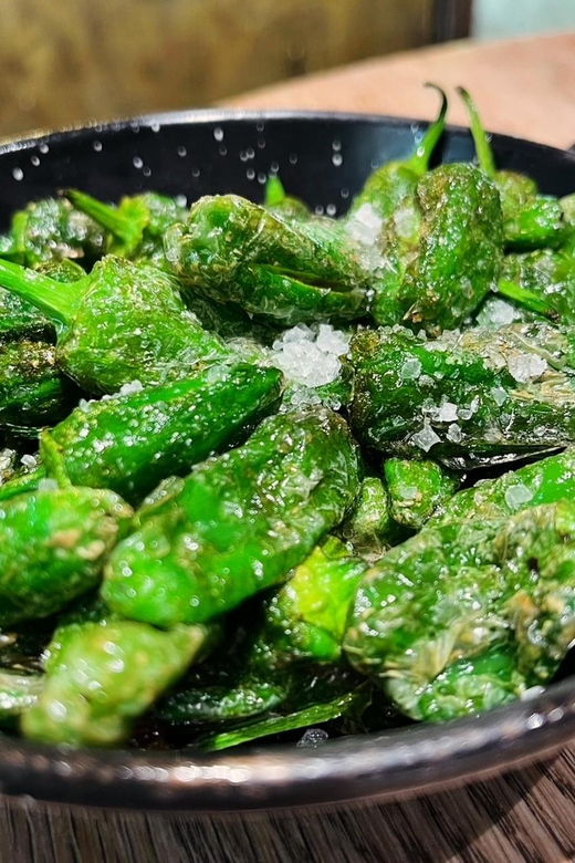 barcelonas-lunch-or-dinner-tapas-tour-food-and-happiness