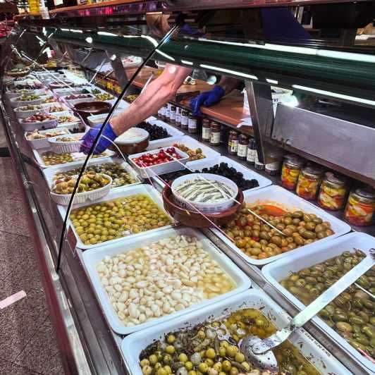 barcelonas-lunch-or-dinner-tapas-tour-food-and-happiness