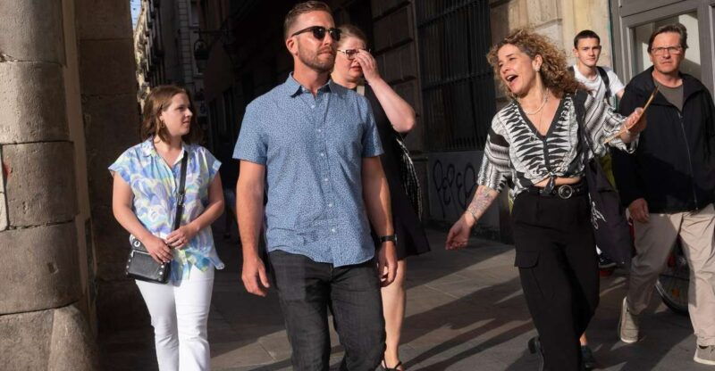 barcelonas-old-quarter-hidden-corners-with-food-wine