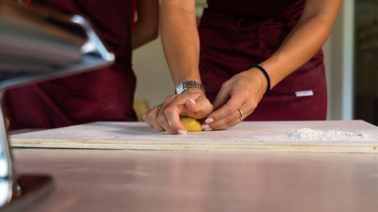 bardolino-garda-lake-pasta-cooking-class-at-agritourism