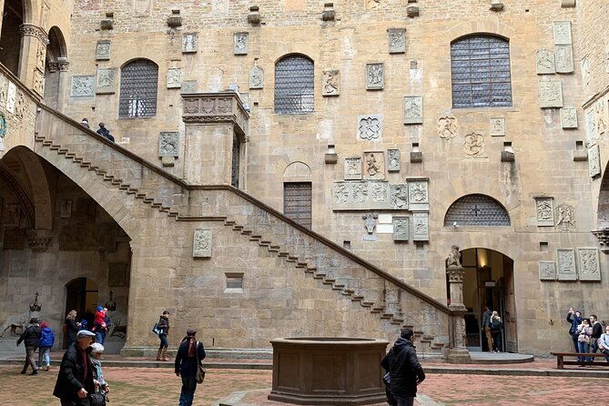 bargello-private-tour-in-florence