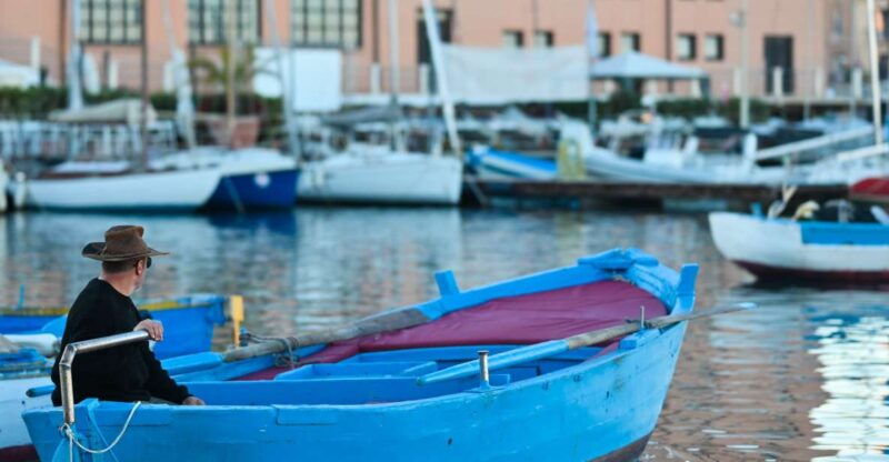 bari-boat-trip-on-gozzovigliando-fishermens-boat