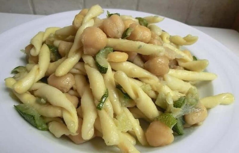 Bari: Home Cooking Class- Make Cavatelli & Capunti with Wine - Learning to Make Iconic Puglian Pasta