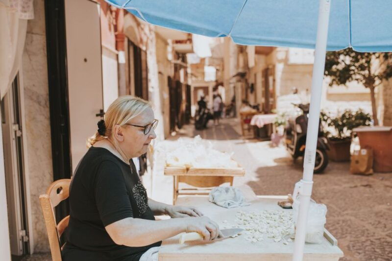 bari-rickshaw-tour-with-pasta-experience