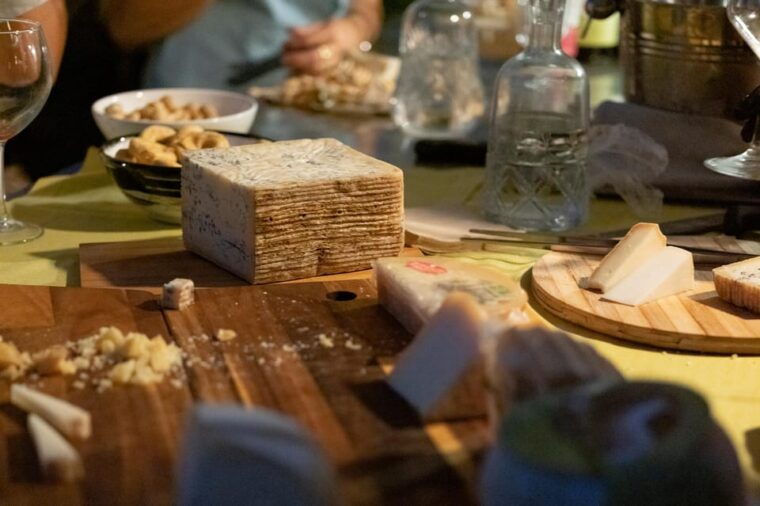 bari-tasting-and-sunset-in-the-rooftop-apiary