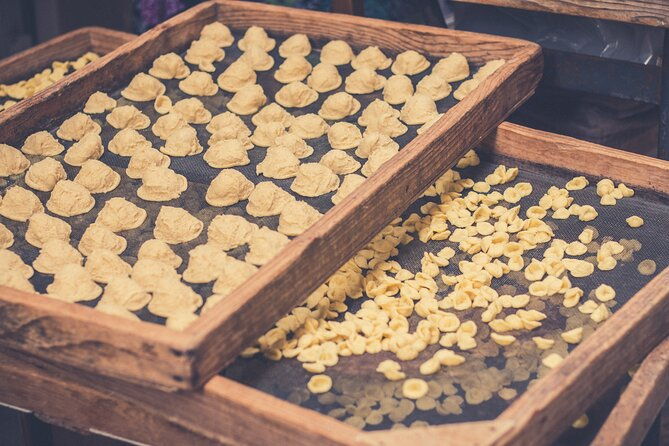 bari-walking-tour-with-pasta-experience