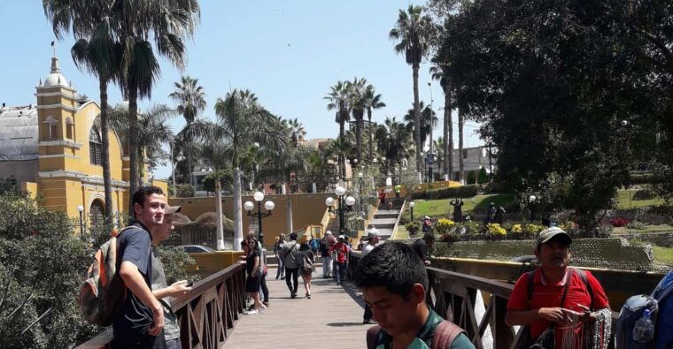 barranco-walking-tour-and-coffee