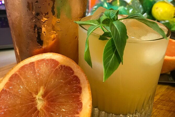 bartender-signature-cocktail-class-in-the-west-village