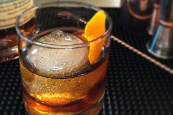 bartender-signature-cocktail-class-in-the-west-village