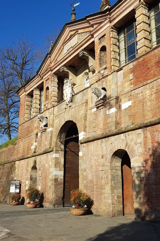 basic-lucca-guided-tour-in-italian