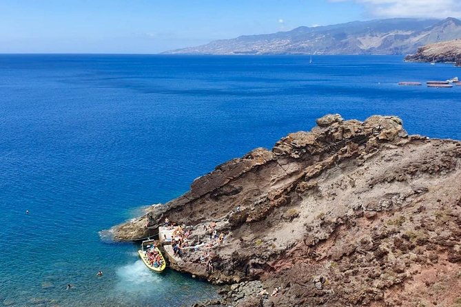 basic-tour-1-shuttle-quinta-do-lorde-to-cais-do-sardinha-one-way