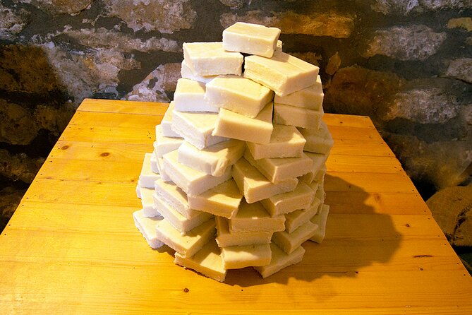 basic-tour-of-the-soap-museum-in-sciacca-2