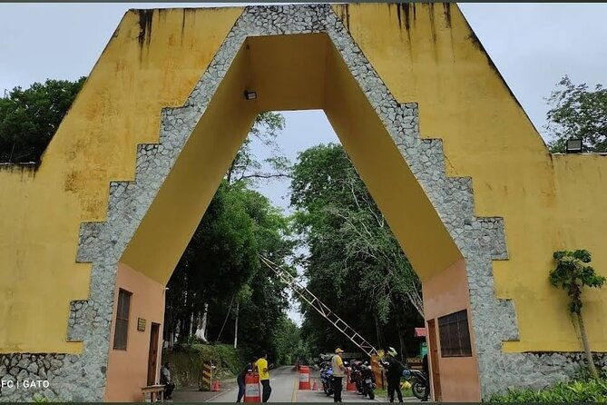 basic-tour-to-tikal-includes-transportation-and-guide-service