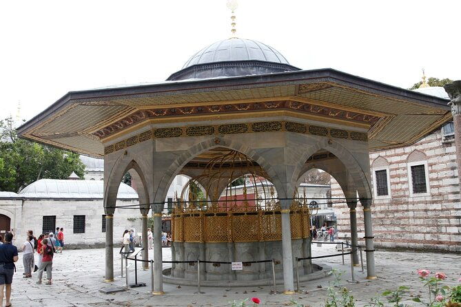 basilica-cistern-hagia-sophia-blue-mosque-old-city-guided-tour