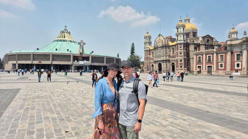 basilica-of-our-lady-of-guadalupe-private-tour-transport