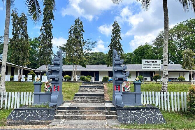 Batam Heritage Tour with Singapore Ferry Ticket, Lunch & Massage - The Itinerary in Detail: What to Expect